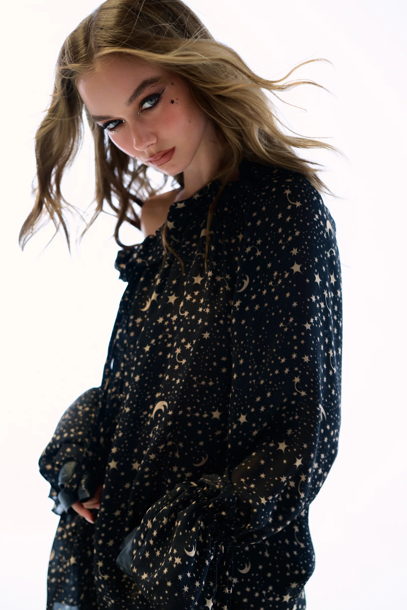 The Galileo Shakespeare Blouse - Image 10